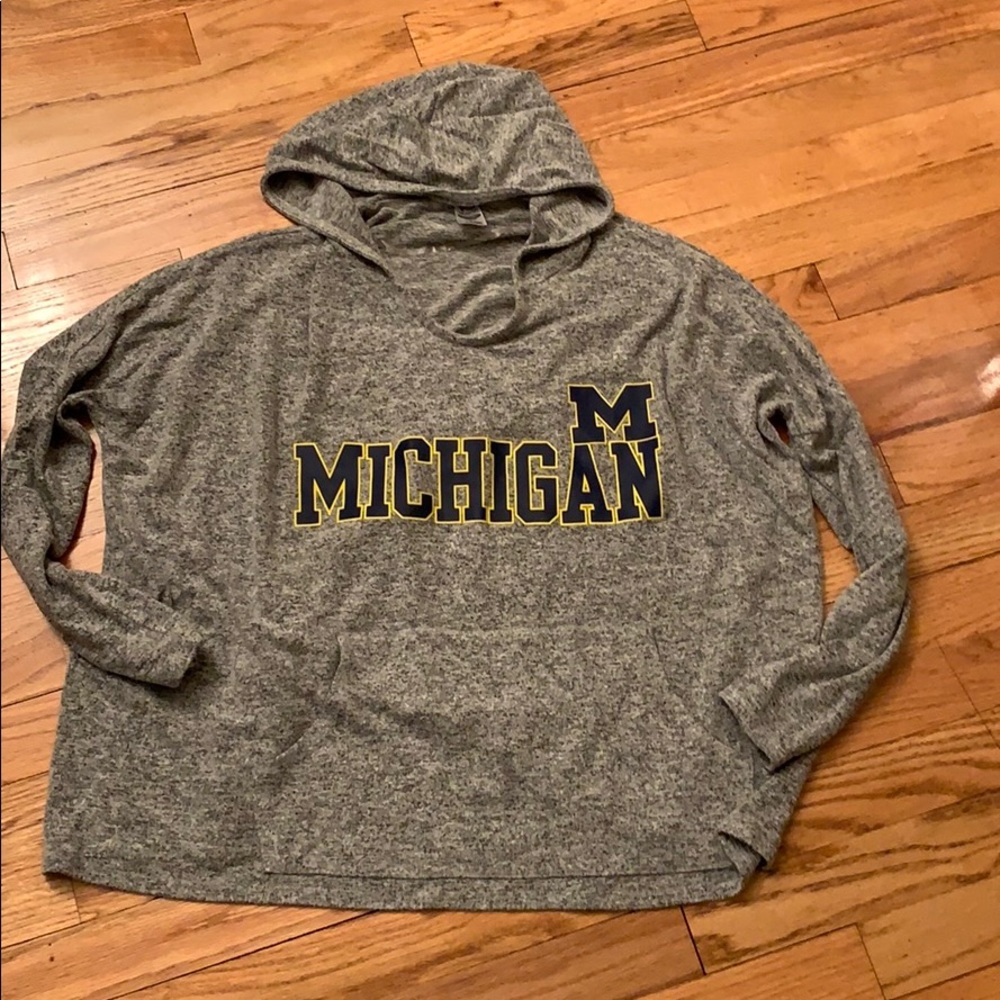Michigan long sleeve hoodie-size S